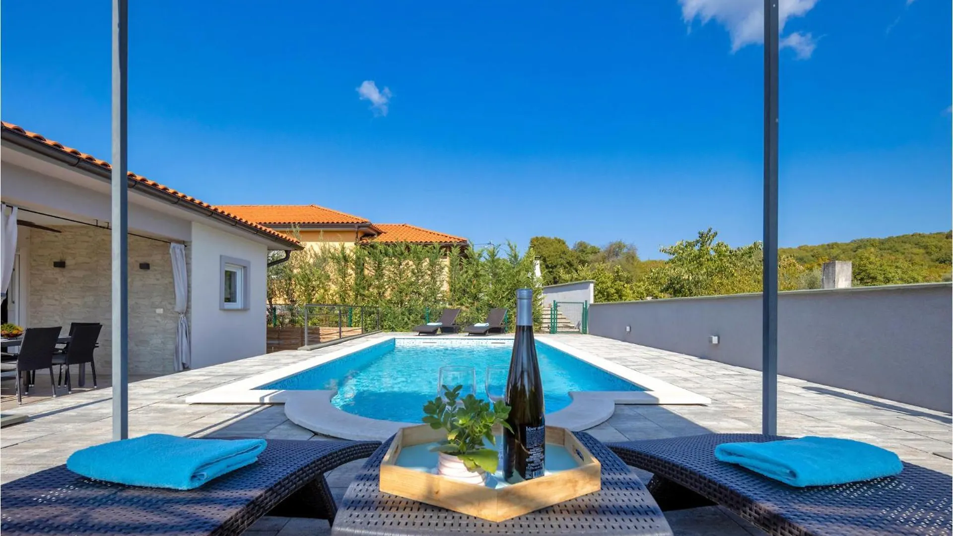 Nice Home In Kapovci With Outdoor Swimming Pool Brusici