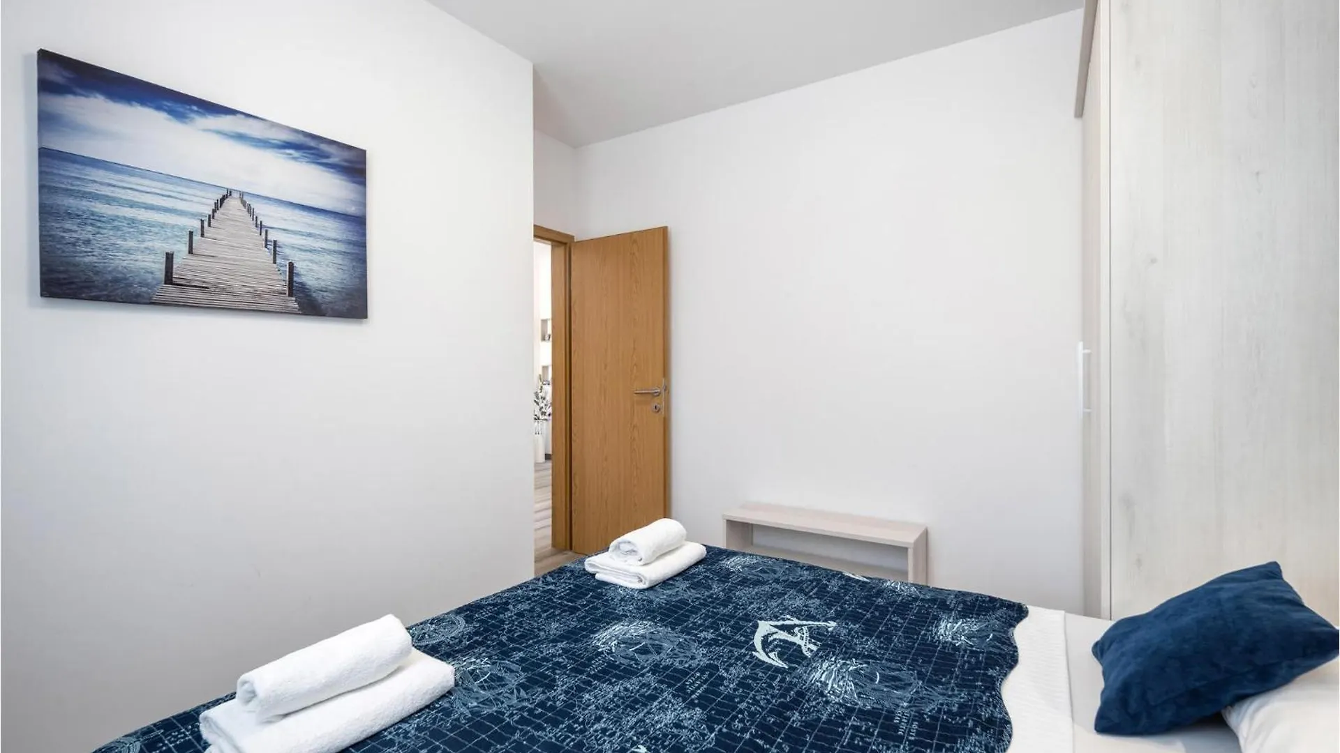 Nice Home In Kapovci With Outdoor Swimming Pool Brusici 0*,  Croaţia
